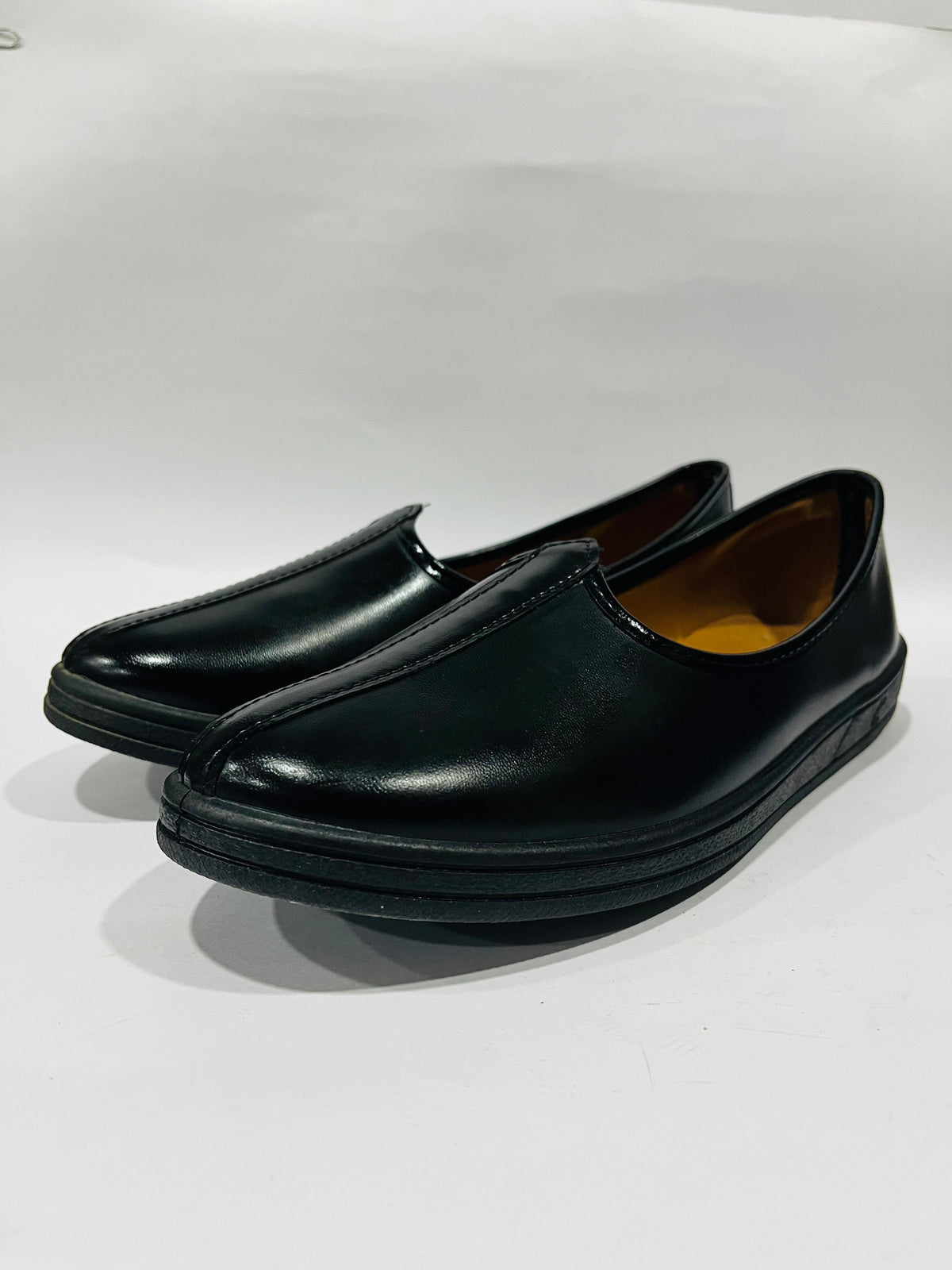 All Seasonal Black Mojdi for Men | Buy Online India
