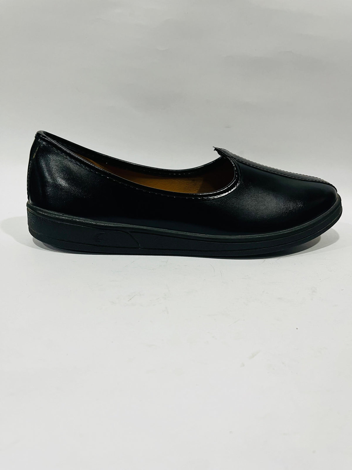 All Seasonal Black Mojdi for Men | Buy Online India