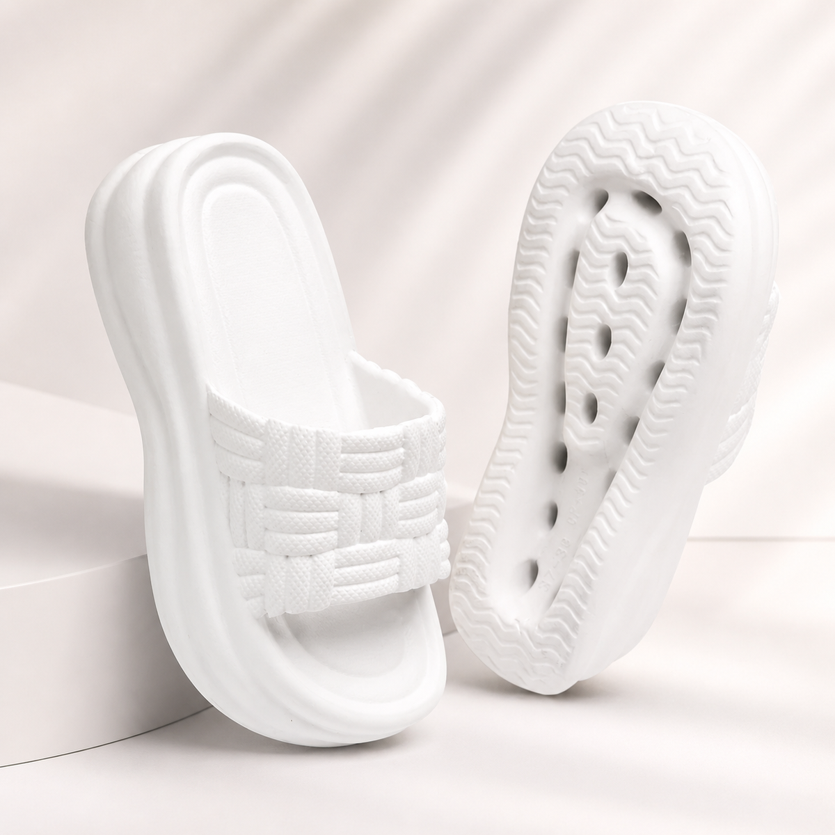 501 Comfort Slider for Women - White